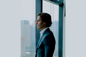 Ian dos Anjos Cunha explora como o snowboarding revela lições essenciais para acelerar decisões com consciência e estratégia.