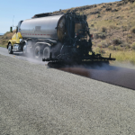 Uso de mini painéis treliçados na ampliação de pavimentos existentes, com cuidados para evitar sobrecarga em estruturas antigas no projeto de Valderci Malagosini Machado.