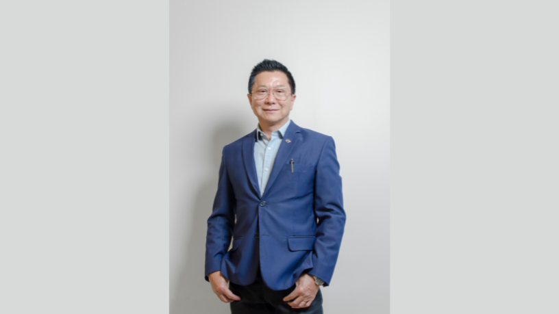 Milton Seigi Hayashi explica como a tecnologia transformou consulta e planejamento na cirurgia plástica.